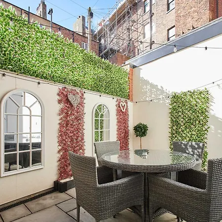 Host & - Number One Carlill Apartamento *