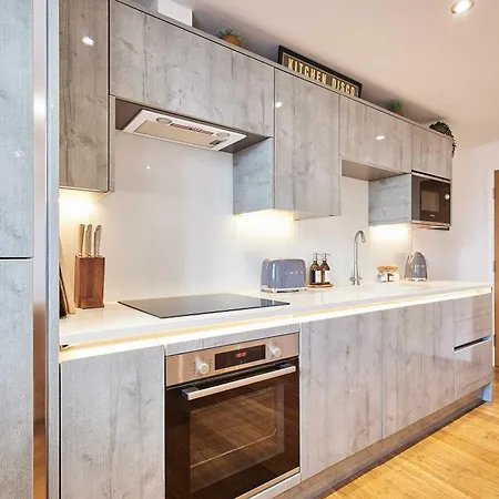 Apartment Host & - Number One Carlill Whitby