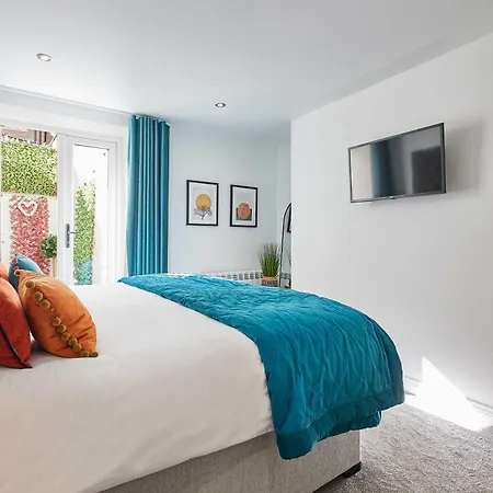 Host & - Number One Carlill