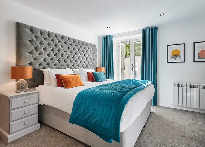 Host & - Number One Carlill * Whitby